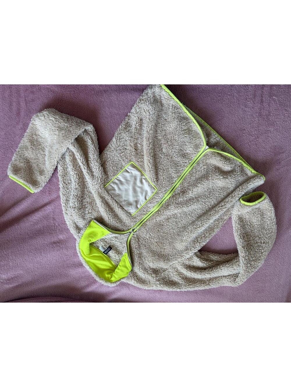 DIVIDED Cozy Beige Fleece Jacket with Neon Yellow Trim - Sz